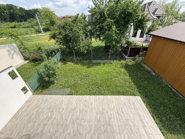 Casă cu 4 camere cu Canalizare în Corbeanca