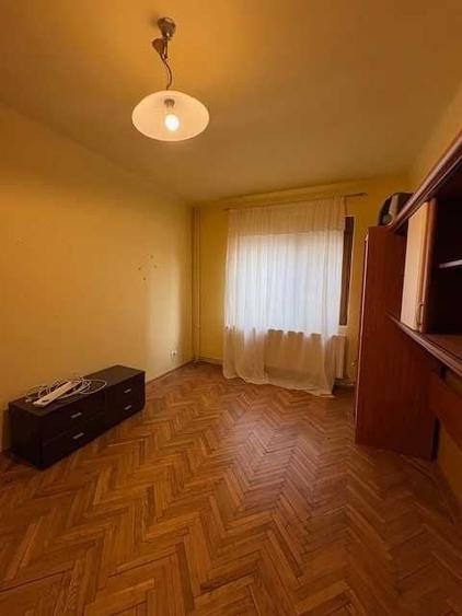 Apartament cu 3 camere decomandat în Malul Mureșului