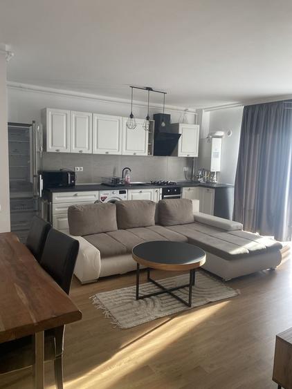 Apartament cu 2 camere decomandat în Florești