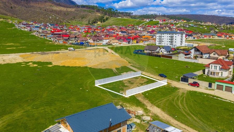 Teren Construcții intravilan de 500 mp, în Nord-Vest