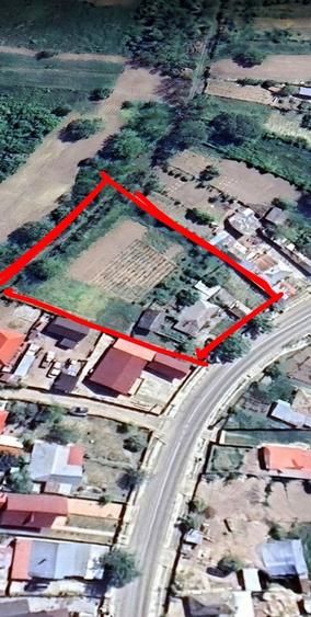 Casă cu 3 camere în Secuieni