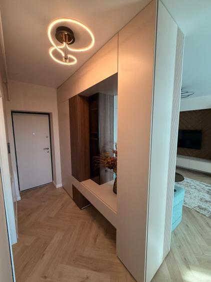 Apartament cu 2 camere decomandat, mobilat în Tomis Nord