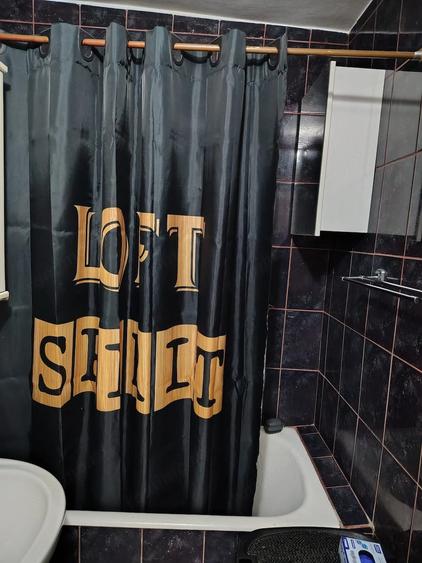 Apartament cu 3 camere decomandat în Spitalul Județean