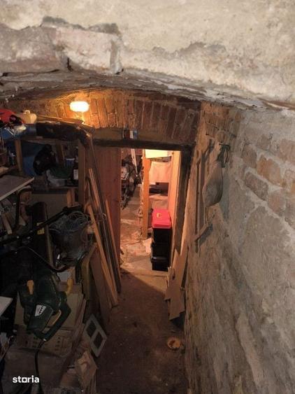 Casă cu 4 camere în Central