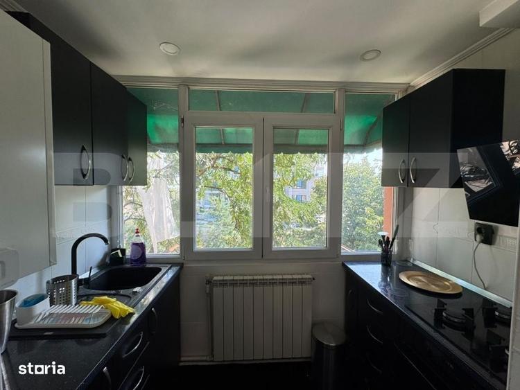 Apartament cu 4 camere în Sărari