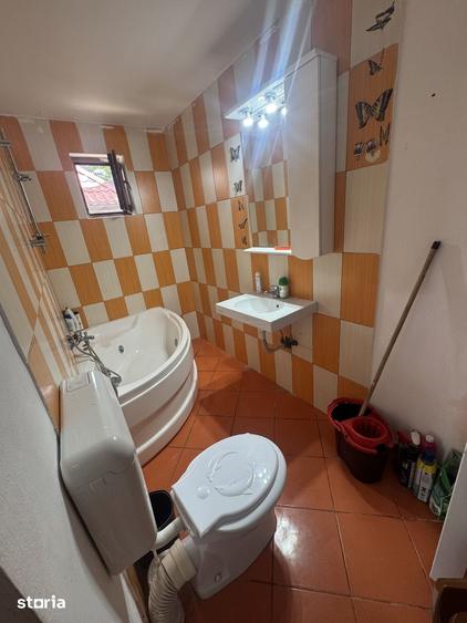 Casă cu 3 camere cu Teren 212 Mp în 23 August