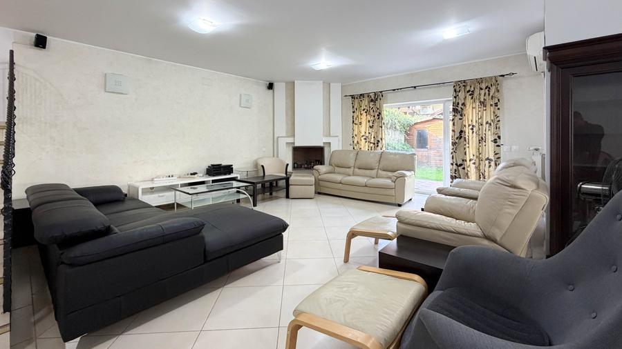 Duplex cu 5 camere cu Canalizare în Pipera