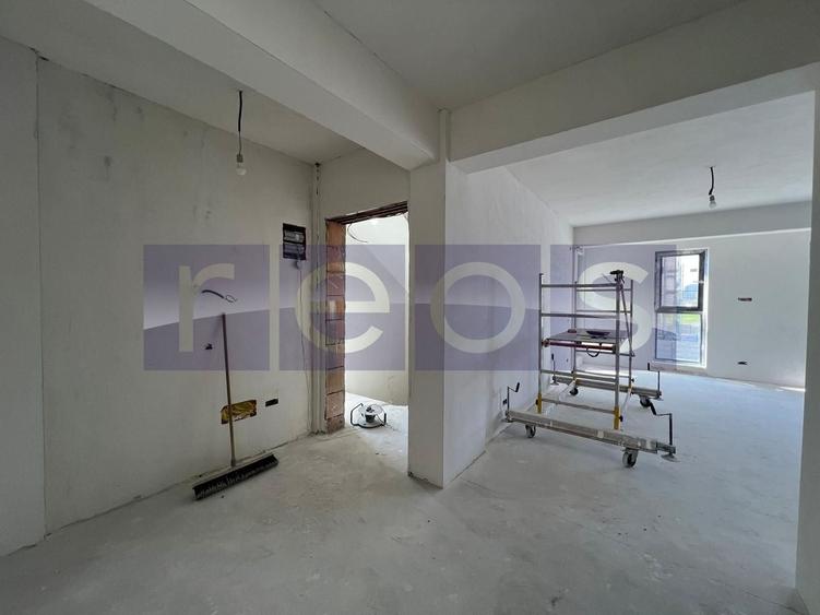 Apartament cu 3 camere în Theodor Pallady