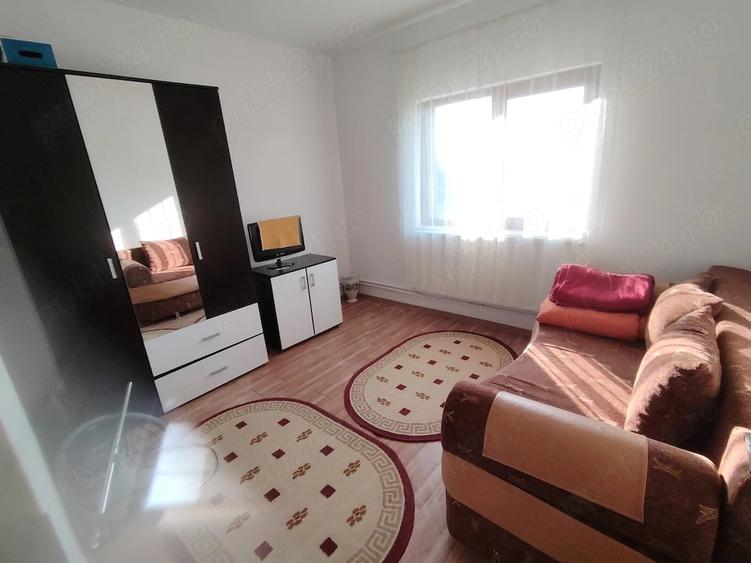 Casă cu Teren 1244 Mp în Văcărești