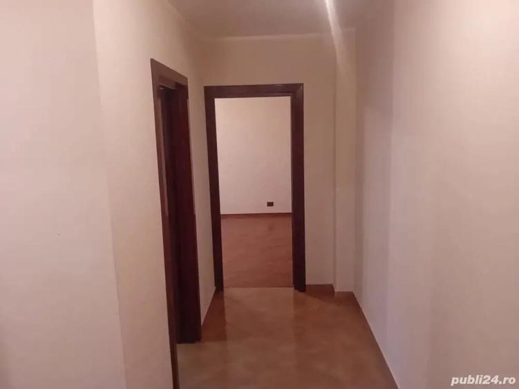 Apartament cu 2 camere decomandat în Precista