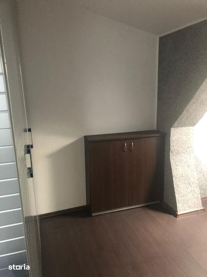 Apartament cu 6 camere în Străulești