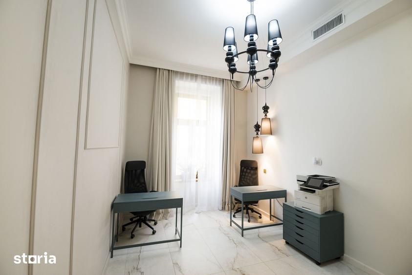 Apartament cu 5 camere decomandat în Central