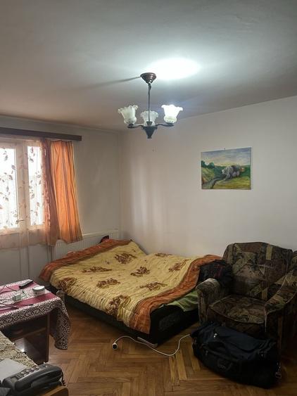 Apartament cu 2 camere decomandat în Exterior Vest