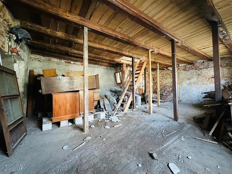 Casă cu 2 camere cu Teren 100 Mp în Ultracentral