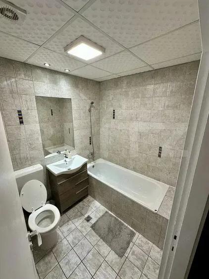 Apartament cu 4 camere decomandat, mobilat în Cloșca