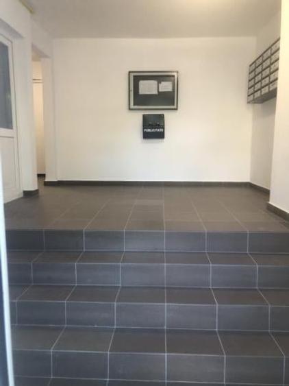Apartament cu 3 camere decomandat în Tomis III