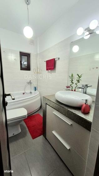 Apartament cu 2 camere decomandat în Km 4