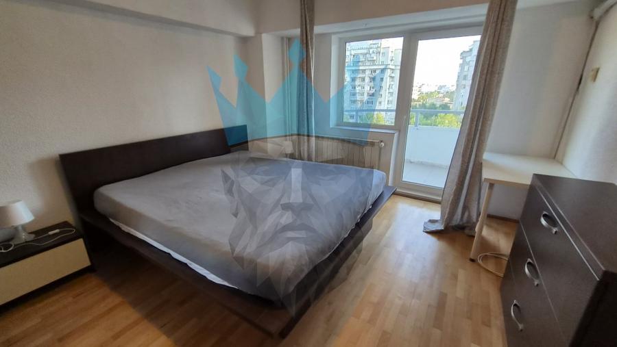 Apartament cu 3 camere decomandat, mobilat în P-ța Alba Iulia