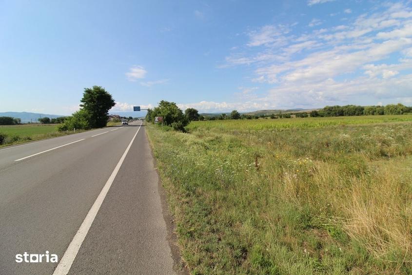 Teren de 5760 mp, în Central