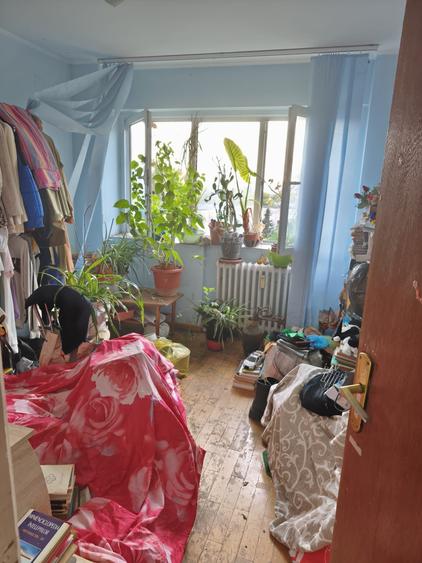 Apartament cu 3 camere decomandat în Drumul Taberei