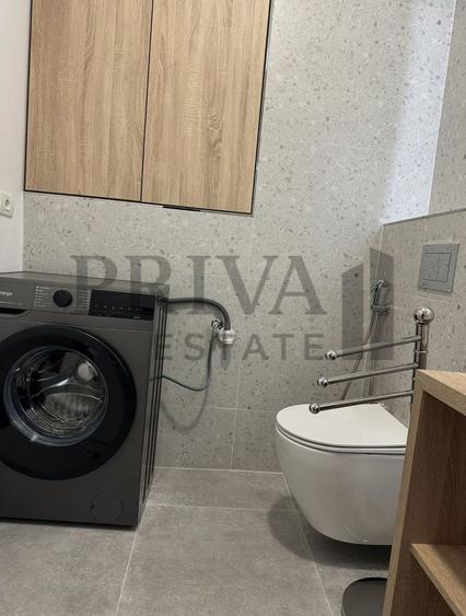 Apartament cu 2 camere decomandat, mobilat în Ultracentral
