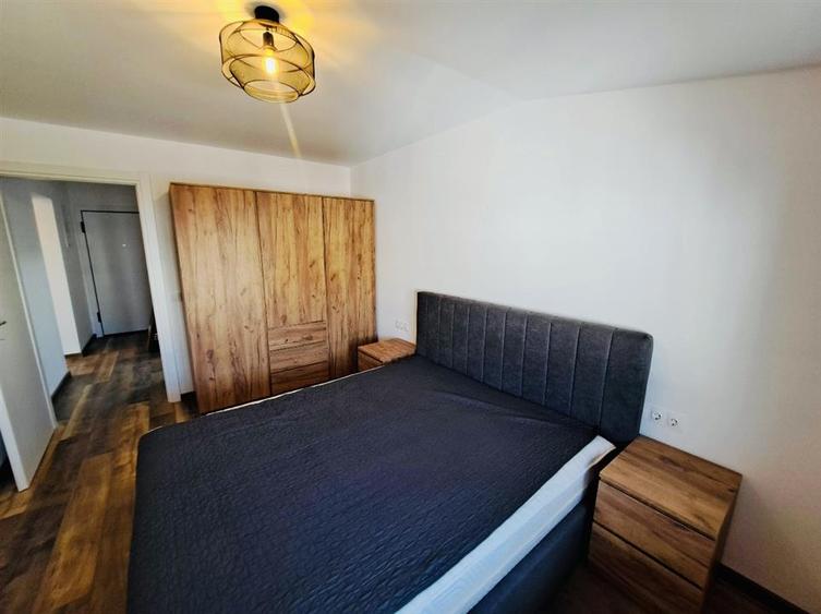 Apartament cu 3 camere decomandat, mobilat în Tractorul — fotografia 3