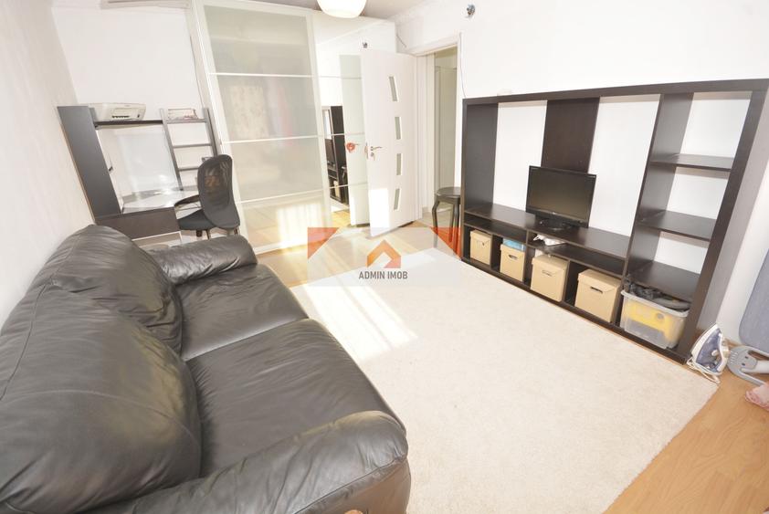 Apartament cu 2 camere decomandat în Drumul Taberei