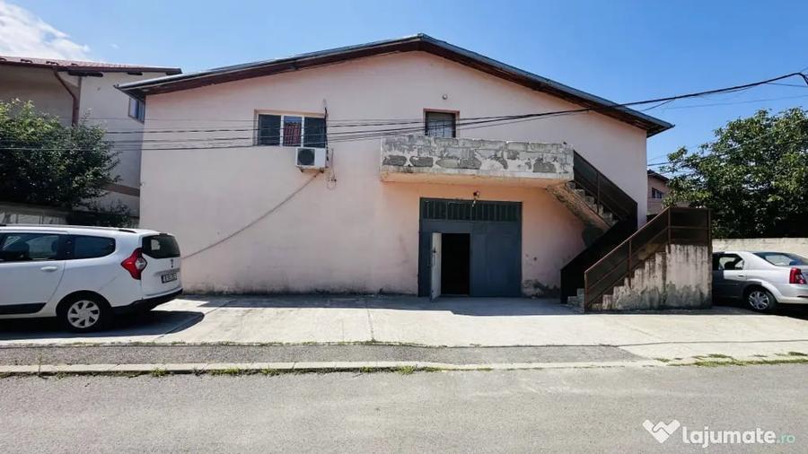 Casă cu 7 camere cu Teren 900 Mp în Chiajna