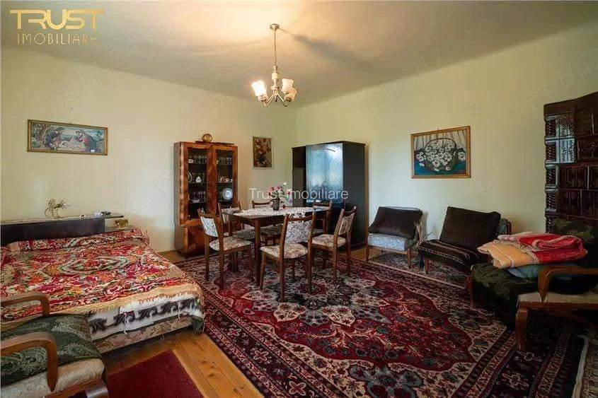 Casă cu 4 camere cu Teren 11000 Mp în Iclod