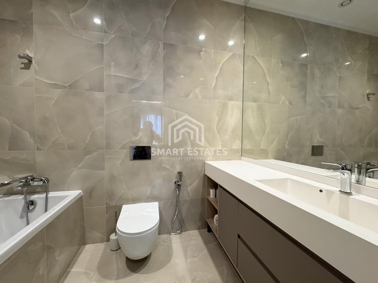 Apartament cu 3 camere, mobilat în Barbu Văcărescu