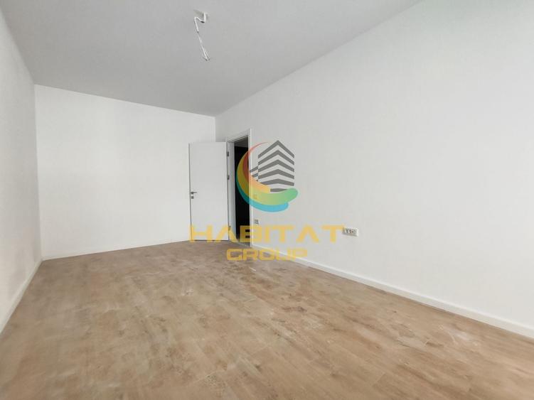 Apartament cu 3 camere semidecomandat în Berceni