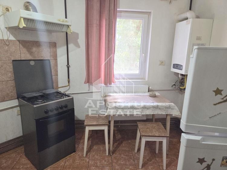 Apartament cu 2 camere decomandat, mobilat în Soarelui
