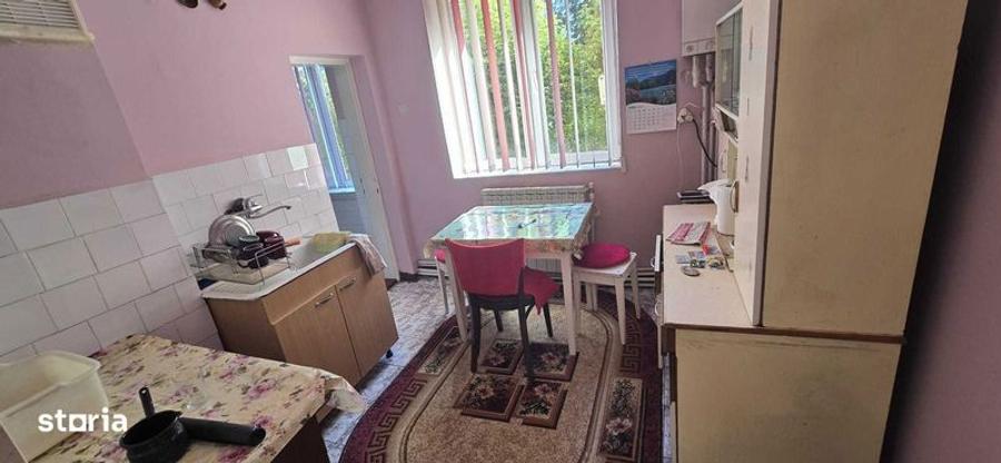 Apartament Petrila / Lonea , 2 beciuri/ camara - 3