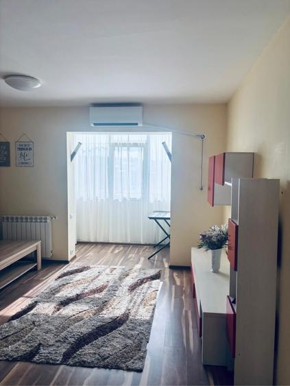 Apartament cu 3 camere decomandat în Păcurari