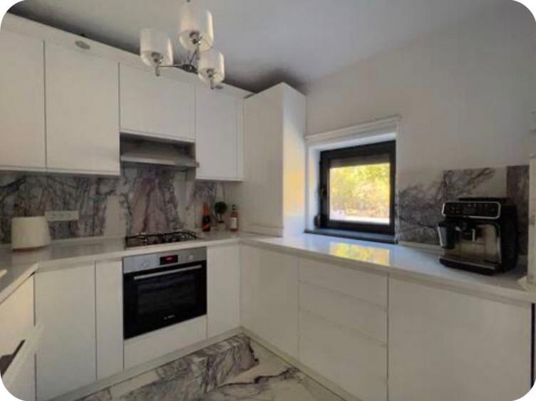Apartament cu 2 camere decomandat, mobilat în Băneasa