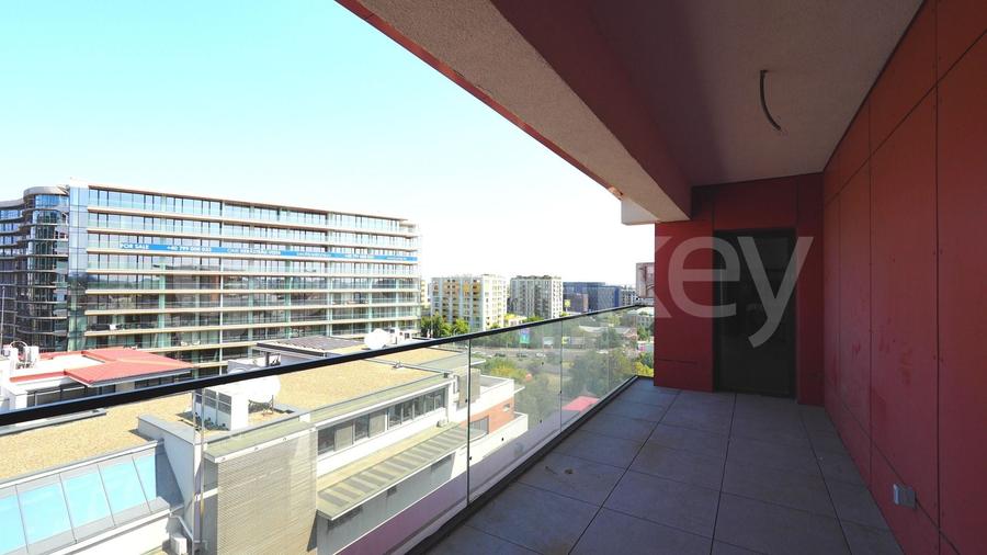 Apartament cu 4 camere decomandat, mobilat în Herăstrău