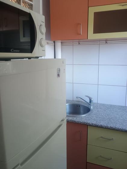 Garsonieră semidecomandată în Intim