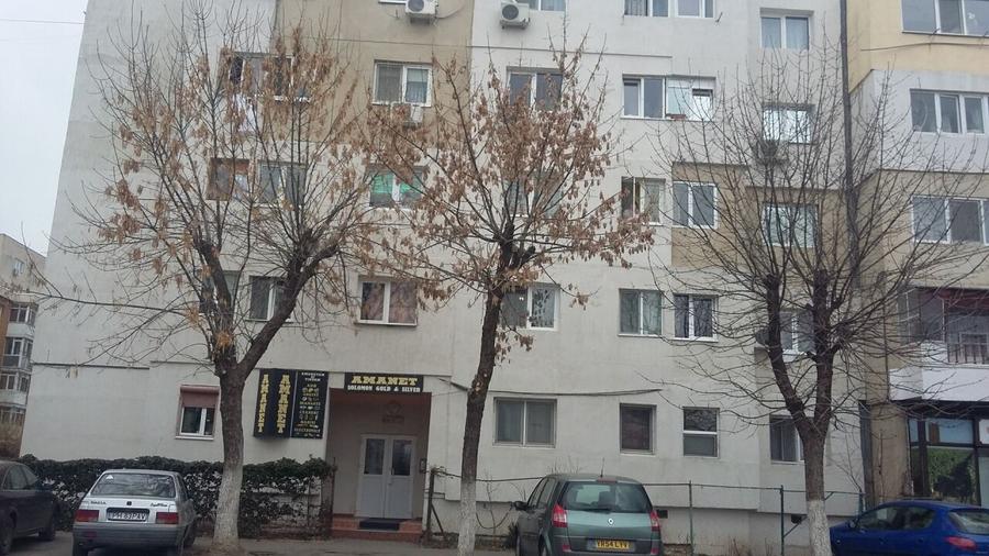 Garsonieră în 9 Mai