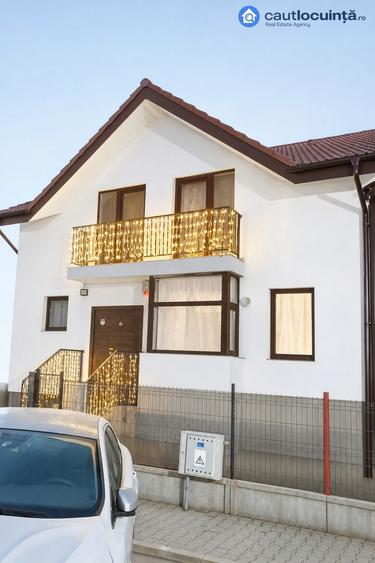 Casă cu 4 camere cu Teren 500 Mp în Aviației