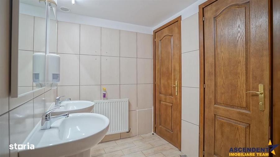Spațiu comercial, de 250 mp, în Centrul Istoric