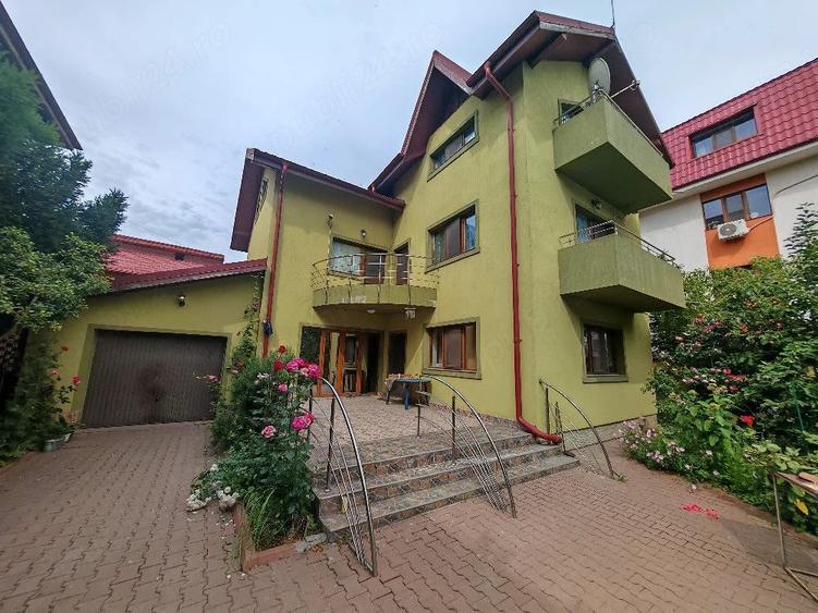 Casă cu Teren 450 Mp în Central