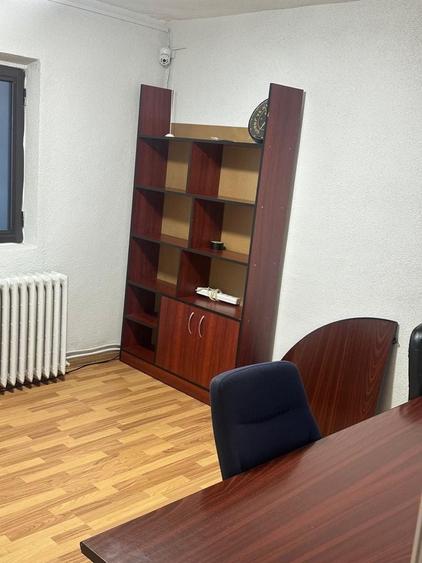 Spațiu comercial, de 64 mp, în Central