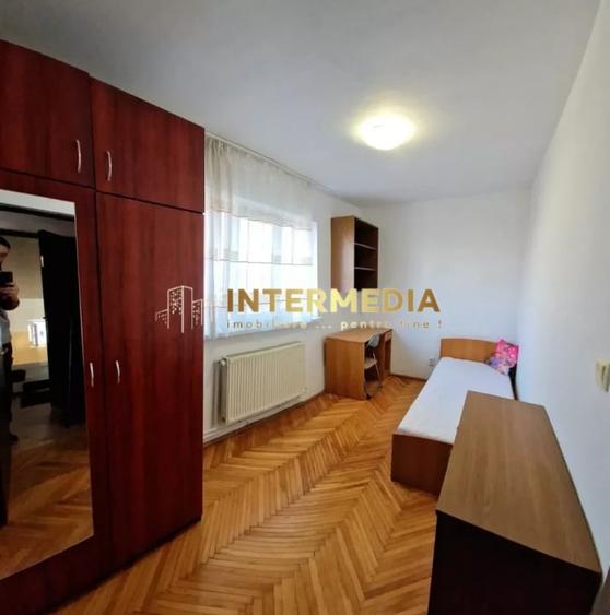 Inchiriez apartament CETATE - 3 camere plus living cu bucatarie - 5