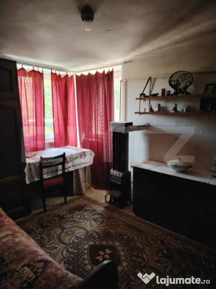 Casă cu 4 camere cu Teren 350 Mp în Central