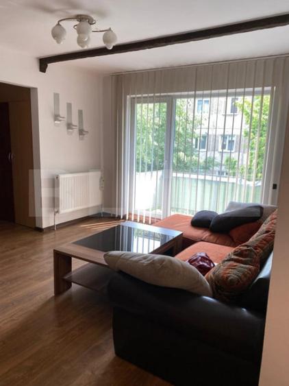Apartament cu 3 camere decomandat în Dacia