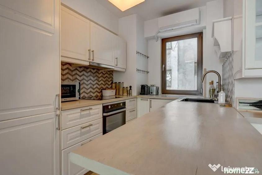 Apartament cu 2 camere semidecomandat, mobilat în Nerva Traian