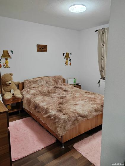 Casă cu 5 camere cu Teren 500 Mp în Central