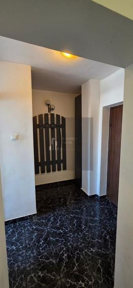 Apartament cu 3 camere semidecomandat, mobilat în 1 Decembrie 1918