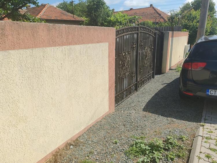 Casă cu 3 camere cu Teren 1400 Mp în Cogealac