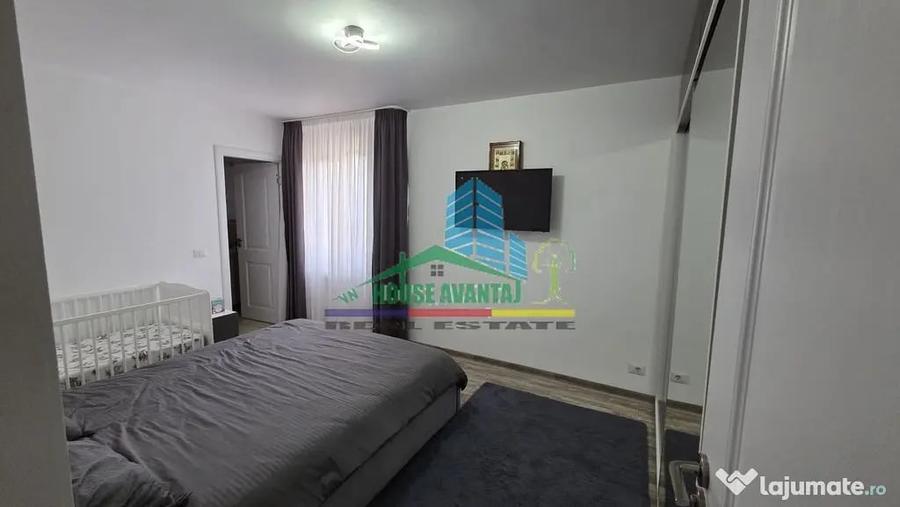 Apartament cu 4 camere decomandat în Vânători